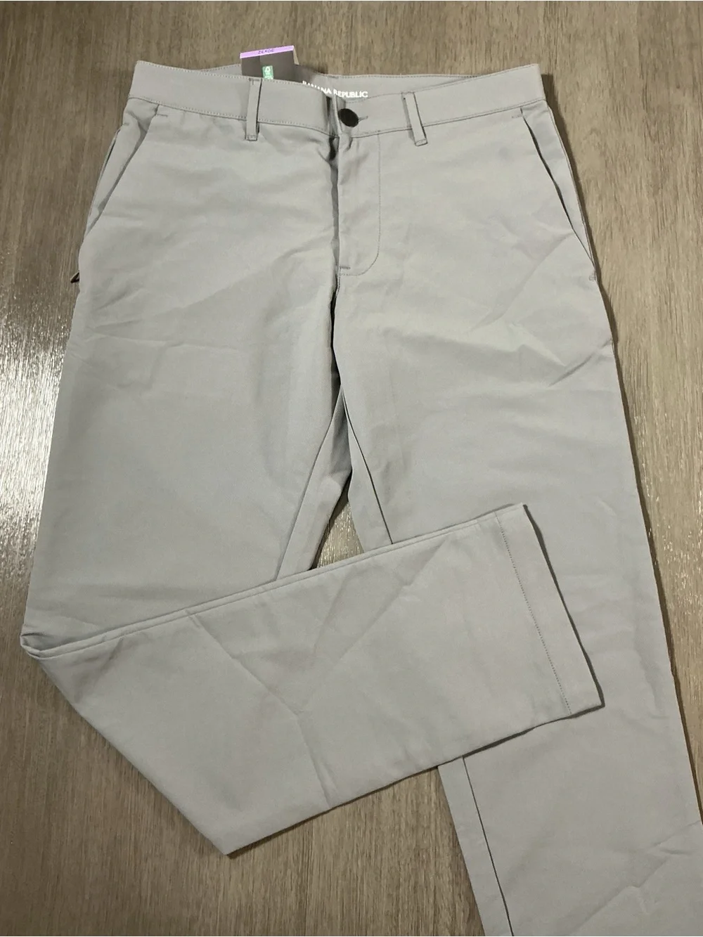 NWT Banana Republic Men’s Performance Flat Front Tech Gray Pants 30x32